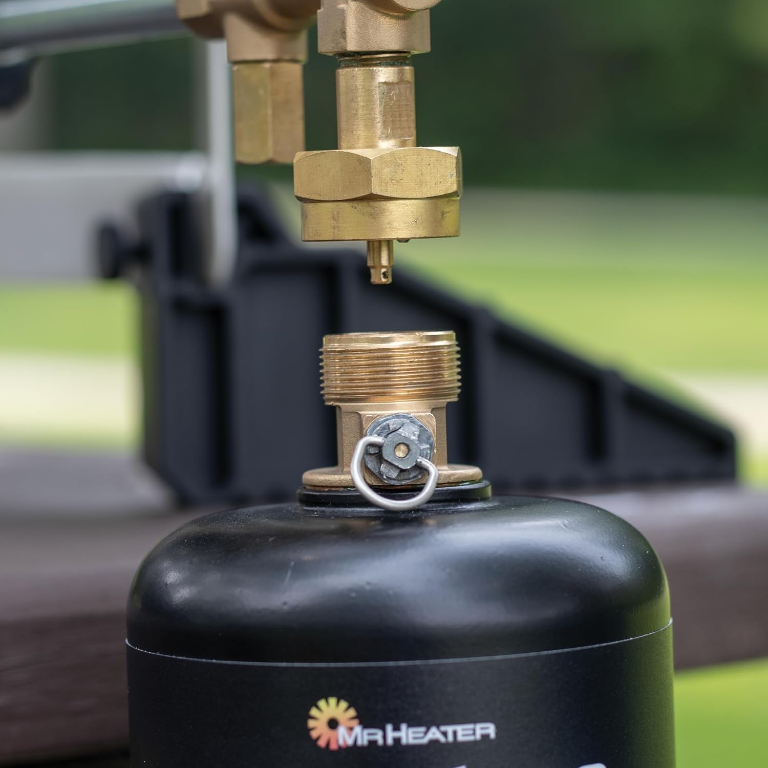 Fuel Keg. - 1 Lb. / 16 Oz. Empty Refillable Propane Tank – DOT Certified, Black