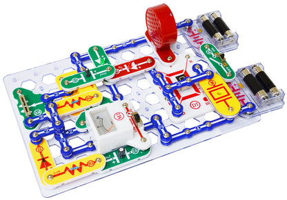 Snap Circuits Jr. SC-100 Electronics Exploration Kit, Over 100 Projects, Full Color Project Manual, 28 Parts, STEM Educational Toy for Kids 8 +